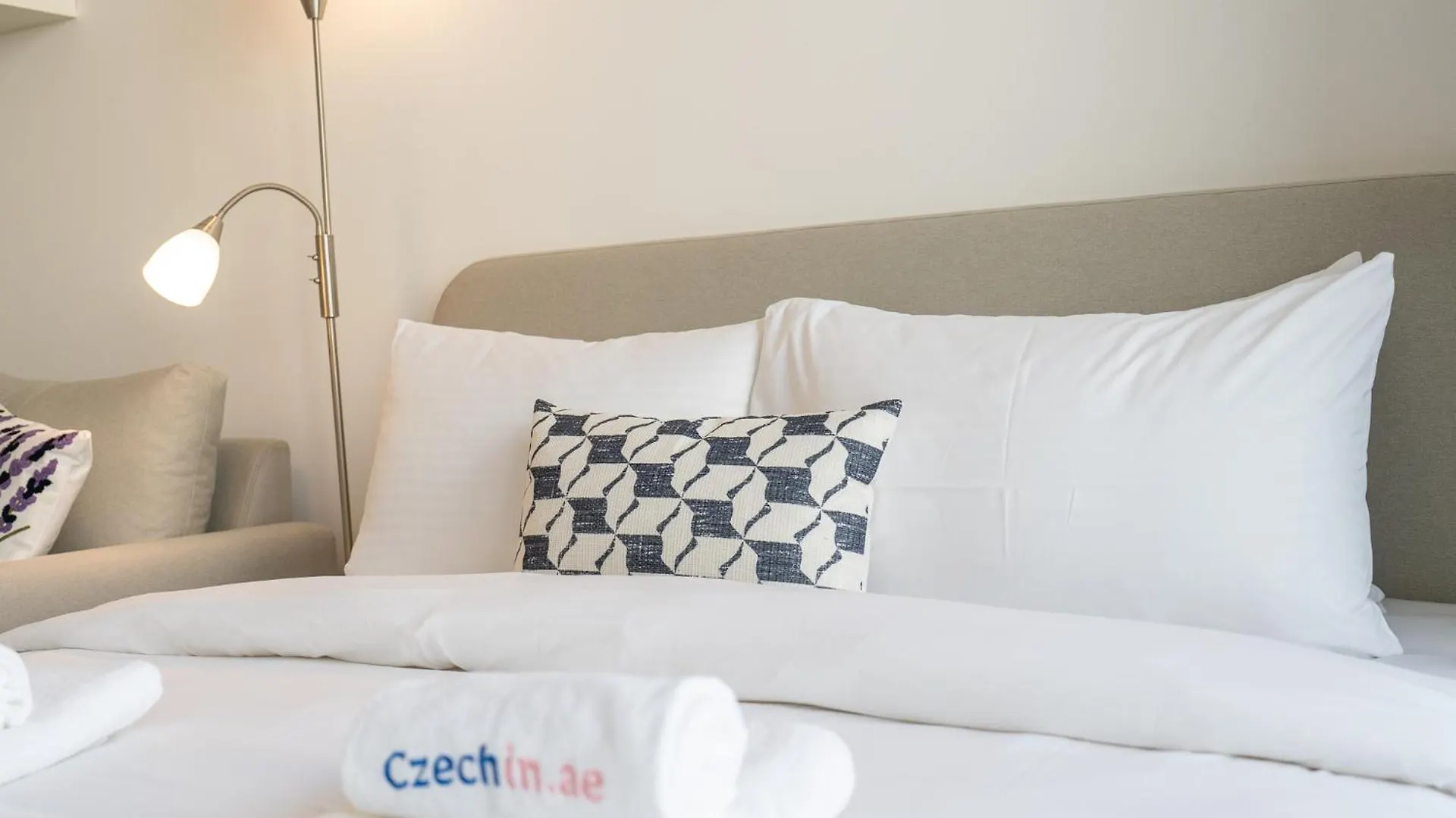 Apartment Bright & Airy Studio In Jvc Dubai