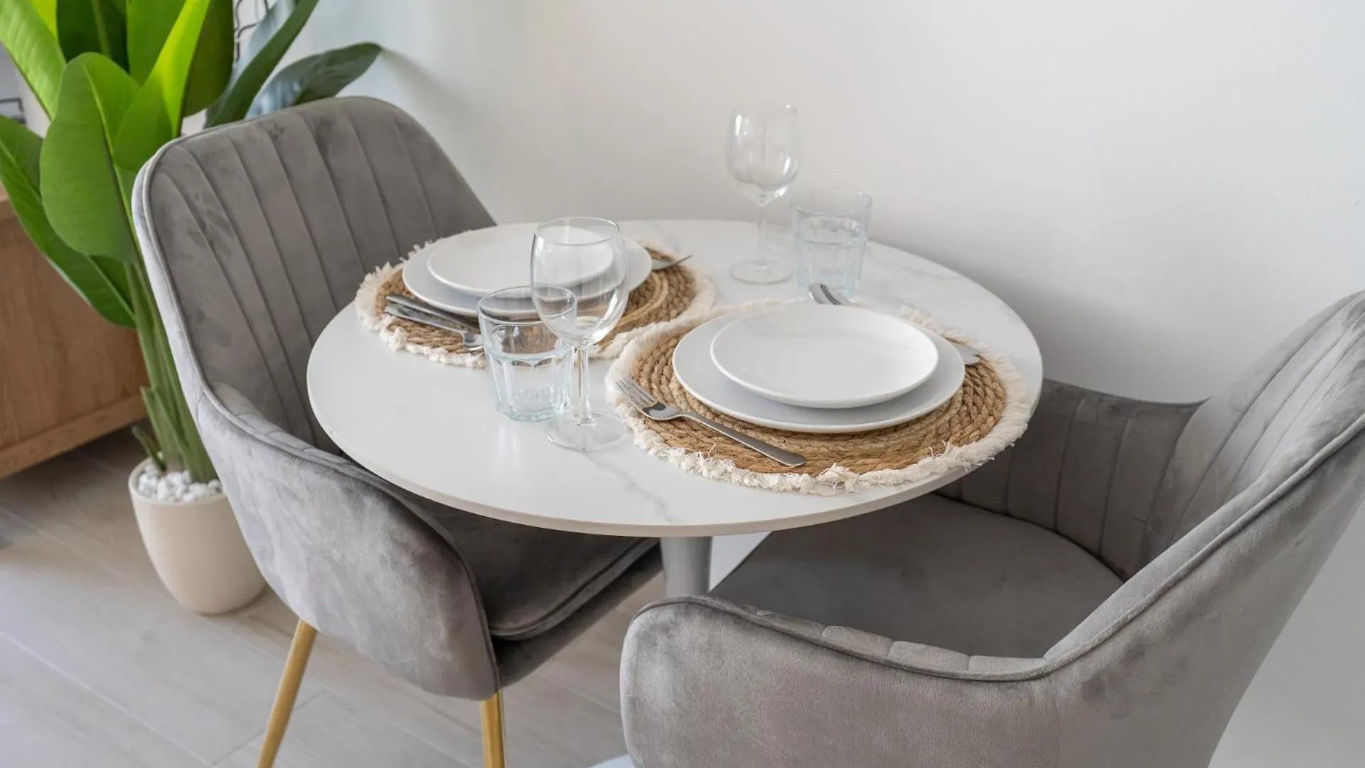Bright & Airy Studio In Jvc Dubai