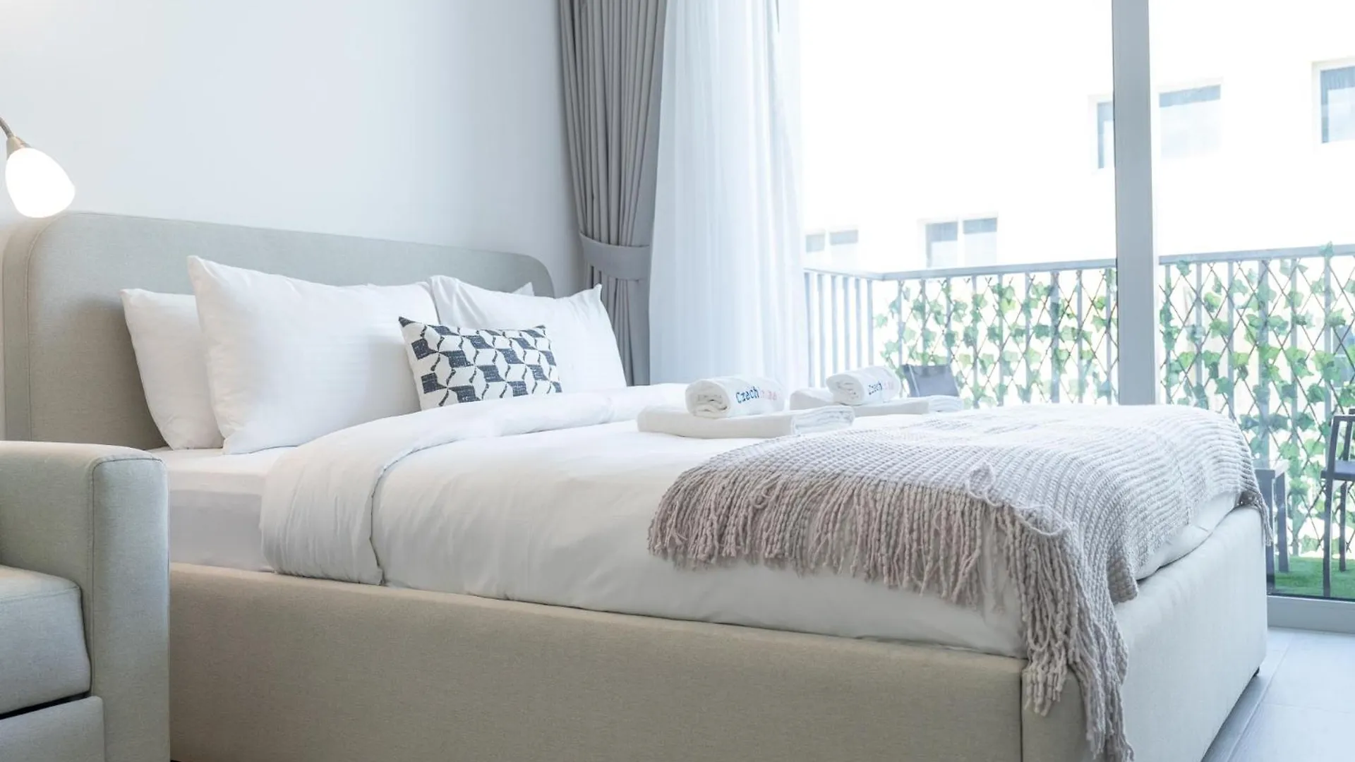Apartment Bright & Airy Studio In Jvc Dubai