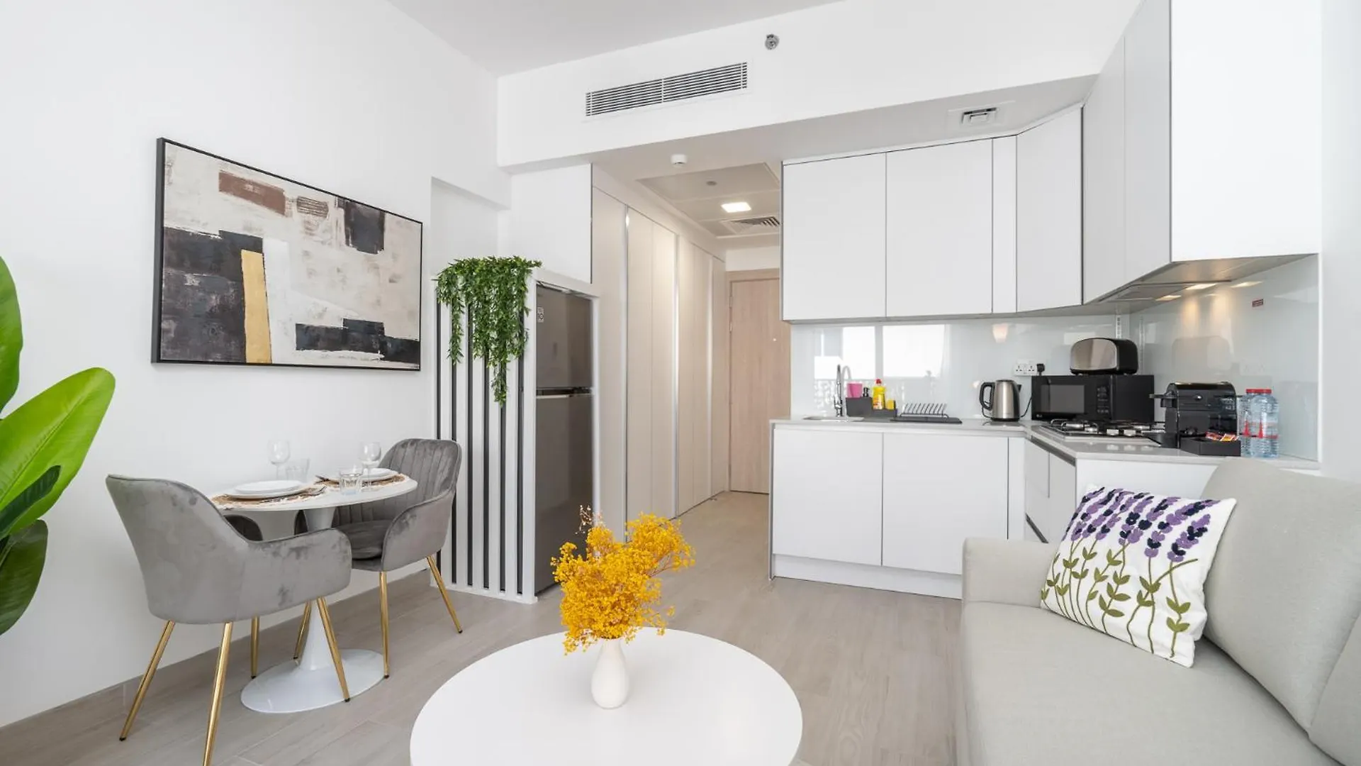 Bright & Airy Studio In Jvc Dubai Apartment